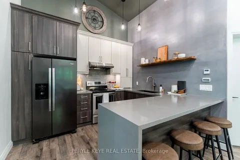 24 Ruby Lane, Huntsville, ON P0B 1M0