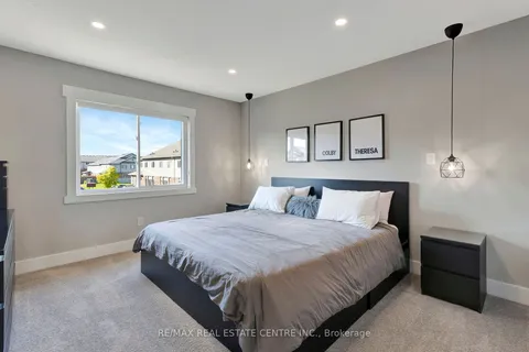 185 Rochefort St, Kitchener, ON N2R 0N1