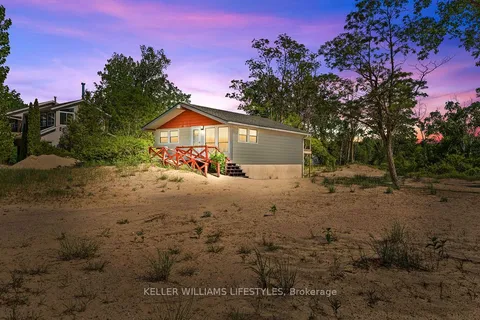 7403 SANDERSON Rd, Lambton Shores, ON N0M 2L0