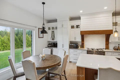 9042 Sideroad 10 Rd, Erin, ON L7J 2L8