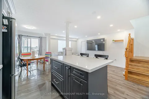 78 PERIWINKLE St, Kitchener, ON N2E 4C7