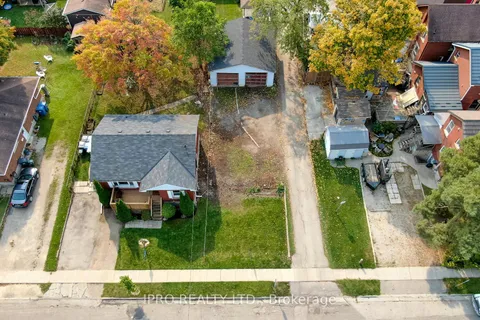 9 Lawrence Ave, Guelph, ON N1E 5Y4