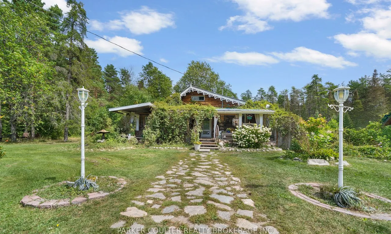 229 Airport Rd, Sundridge, ON P0A 1Z0