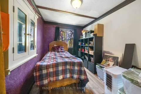229 Airport Rd, Sundridge, ON P0A 1Z0