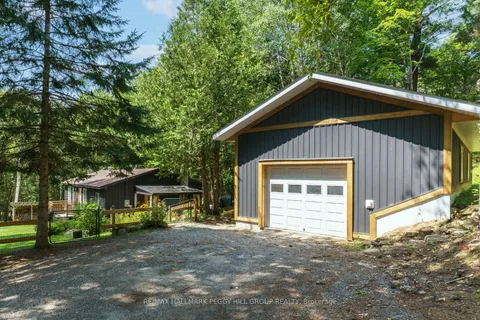 284 Britannia Rd, Huntsville, ON P1H 2J3