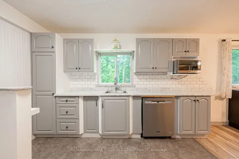 284 Britannia Rd, Huntsville, ON P1H 2J3