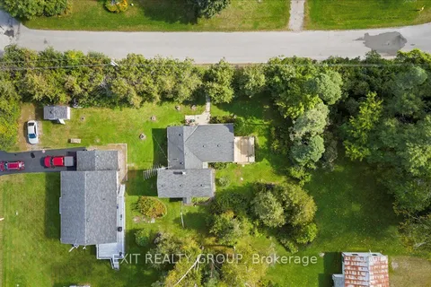 418 Lambton St, Brighton, ON K0K 1H0