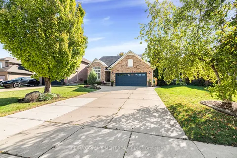 88 Gatestone Dr, Hamilton, ON L8J 2V1