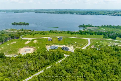 25 Avalon Dr, Kawartha Lakes, ON K0M 1N0