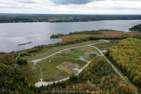 25 Avalon Dr, Kawartha Lakes, ON K0M 1N0