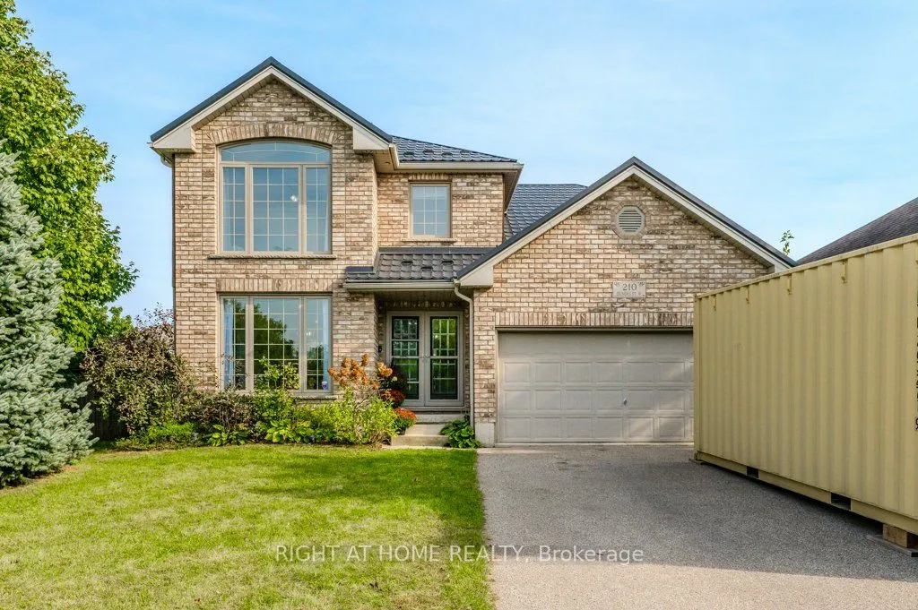 210 Dundas St, Brant, ON N3L 4H3