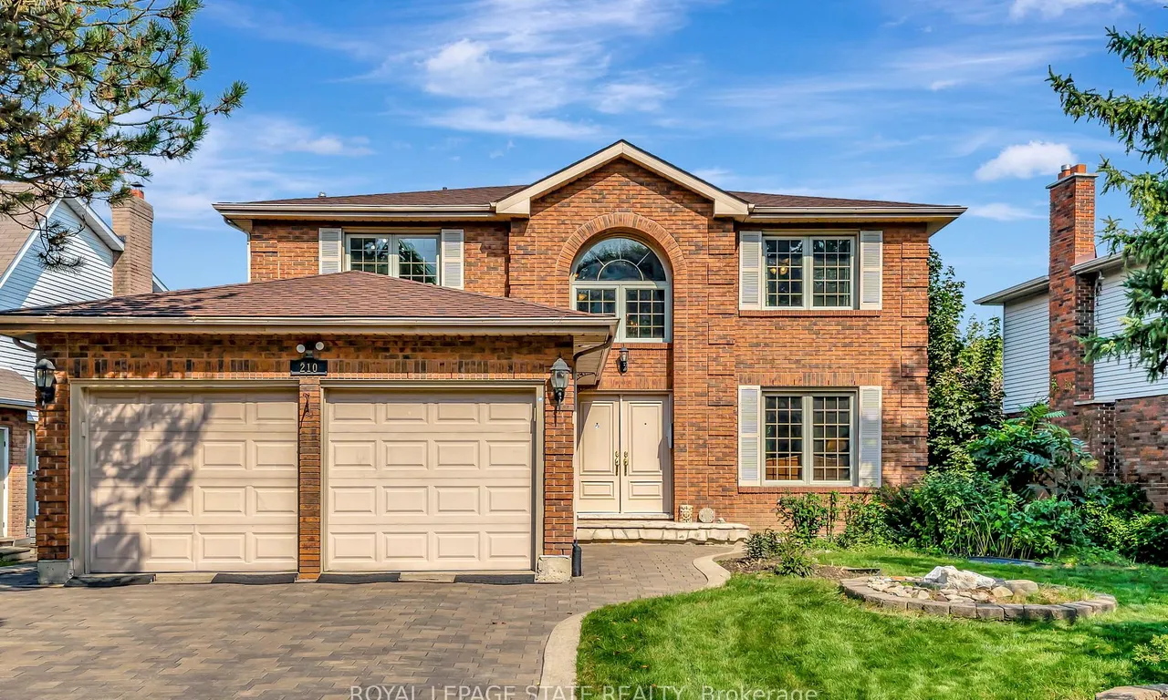 210 Bluebell Cres, Hamilton, ON L9K 1B9