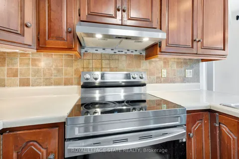 210 Bluebell Cres, Hamilton, ON L9K 1B9