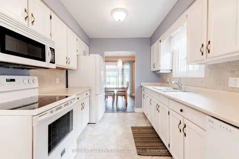 20 Elmvale Crt, Haldimand, ON N0A 1S0