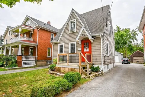 93 Griffith St, Welland, ON L3B 4G6