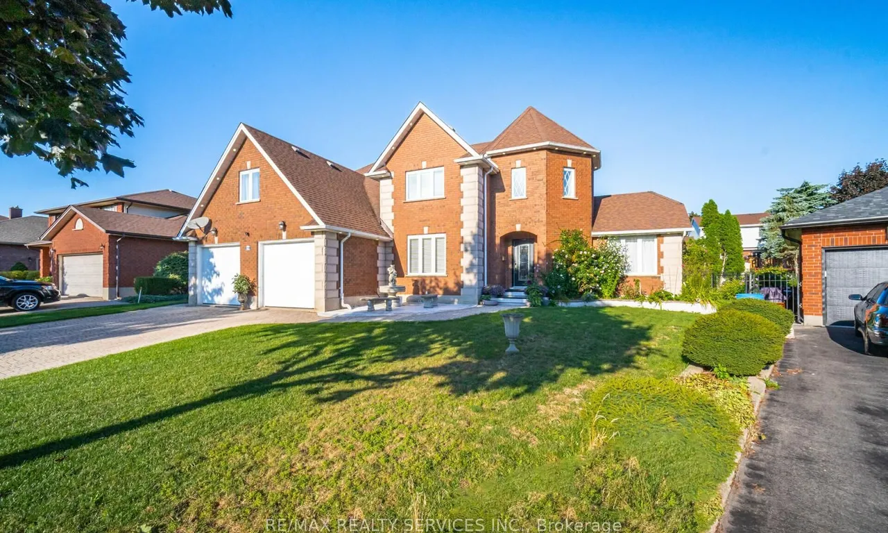 41 Jadestone Crt, Kitchener, ON N2A 3X7