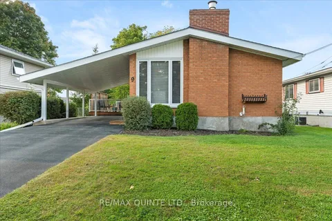 9 Simeon St, Prince Edward County, ON K0K 2T0
