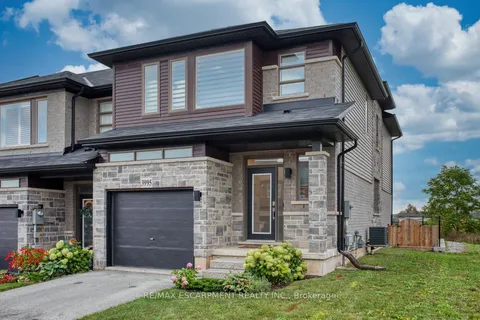 3995 Crown St, Lincoln, ON L3J 0S6