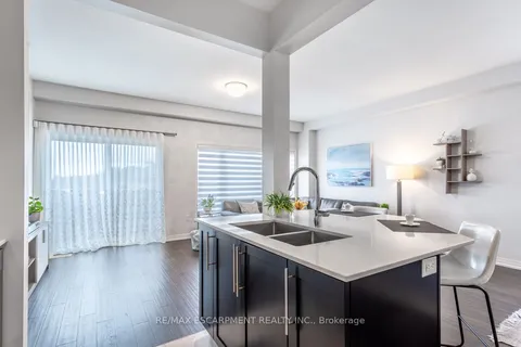 3995 Crown St, Lincoln, ON L3J 0S6