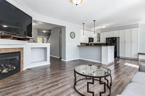 181 Coulthard Blvd, Cambridge, ON N1T 2J6