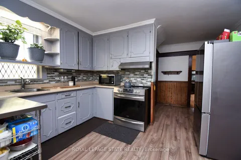 122 Clara St, Thorold, ON L2V 1K1