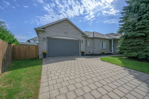 132 Greyrock Cres, London, ON N5Y 6L5
