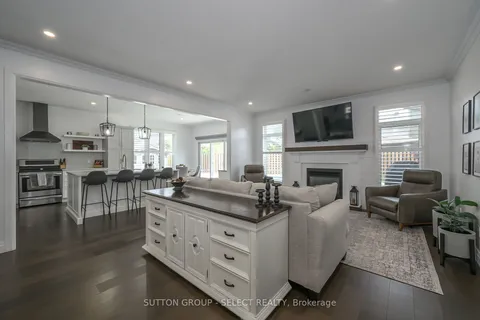 132 Greyrock Cres, London, ON N5Y 6L5