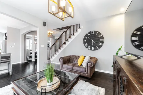 8788 Dogwood Cres, Niagara Falls, ON L2H 0L1