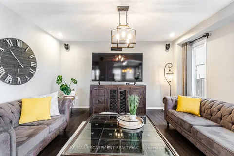 8788 Dogwood Cres, Niagara Falls, ON L2H 0L1