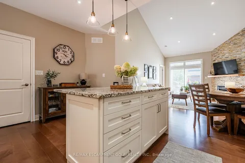 74 Willson Crossing, Pelham, ON L0S 1E4