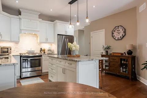 74 Willson Crossing, Pelham, ON L0S 1E4