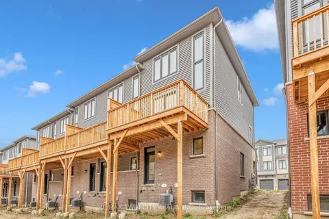 10 Birmingham Dr, Cambridge, ON N1R 0C6