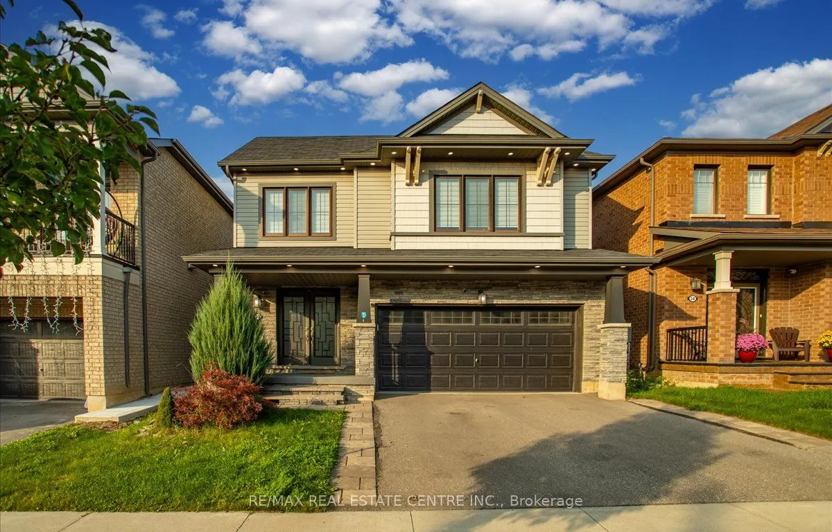 30 Scarletwood St, Hamilton, ON L8J 0K8