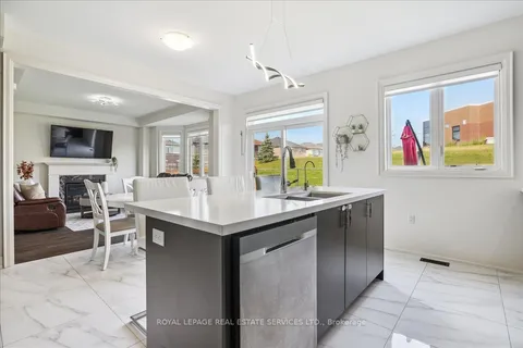 81 Granite Ridge Tr, Hamilton, ON L8B 1Y6