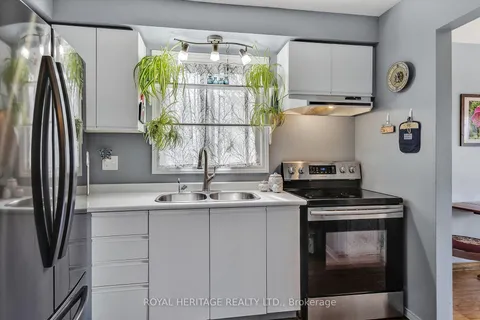 205 Elgin St, Kawartha Lakes, ON K9V 6B1