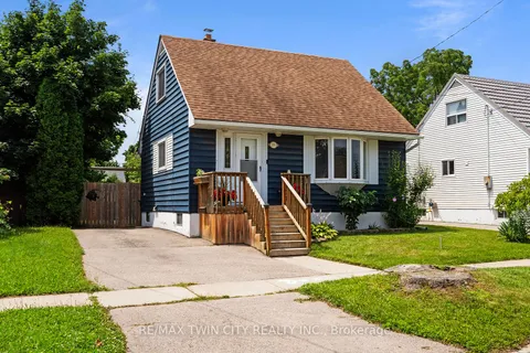 28 Frank St, Brantford, ON N3T 5C9