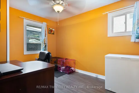 28 Frank St, Brantford, ON N3T 5C9