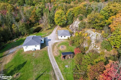410 Etwell Rd, Huntsville, ON P1H 2J2