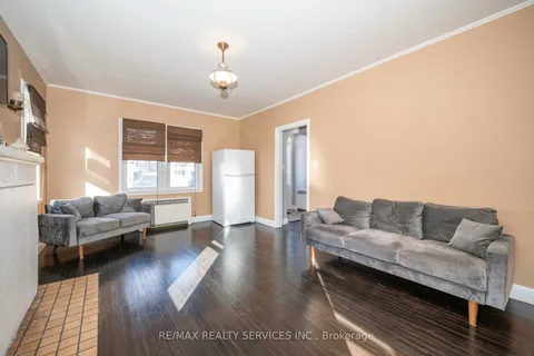 445 York St, Cornwall, ON K6J 3Z6