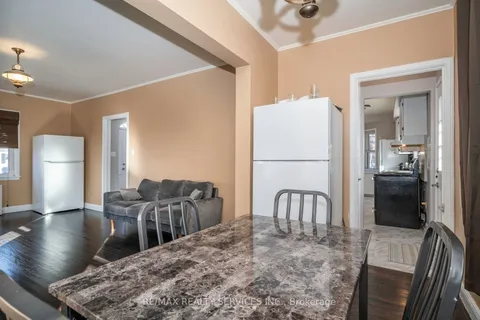 445 York St, Cornwall, ON K6J 3Z6