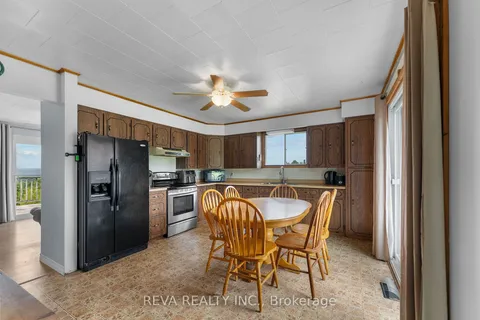 118 Moore Lane, Bancroft, ON K0L 1C0