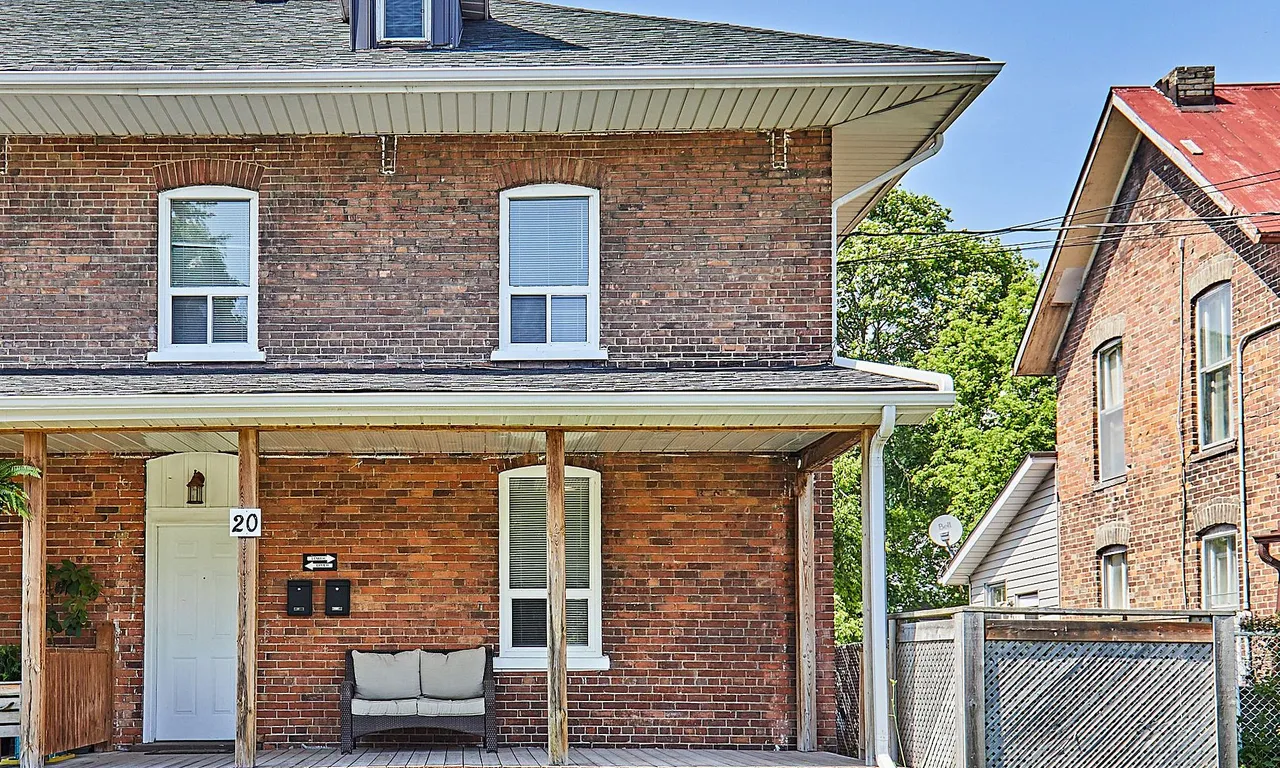 20 Queen St, Kawartha Lakes, ON K9V 1E9