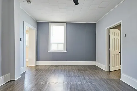 20 Queen St, Kawartha Lakes, ON K9V 1E9