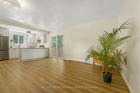 2289 Loop Rd, Highlands East, ON K0L 3C0