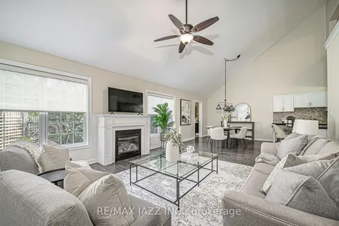 85 Greenaway Circ, Port Hope, ON L1A 0C1