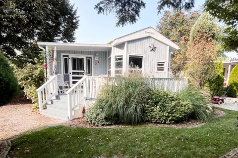 77307 Bluewater Highway, Bluewater, ON N0M 1G0