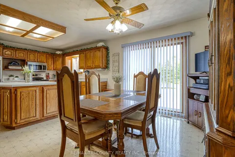 916 Norfolk Cnty Rd 28, Norfolk, ON N0E 1G0