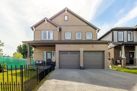 257 South Pelham Rd, Welland, ON L3C 0E6