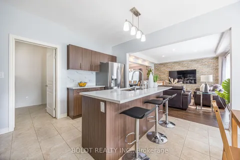 257 South Pelham Rd, Welland, ON L3C 0E6