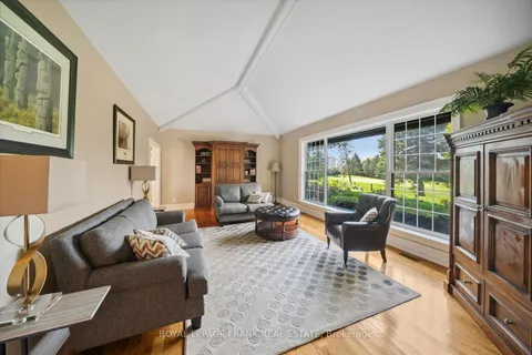 2636 Theatre Rd, Cobourg, ON K9A 0R4